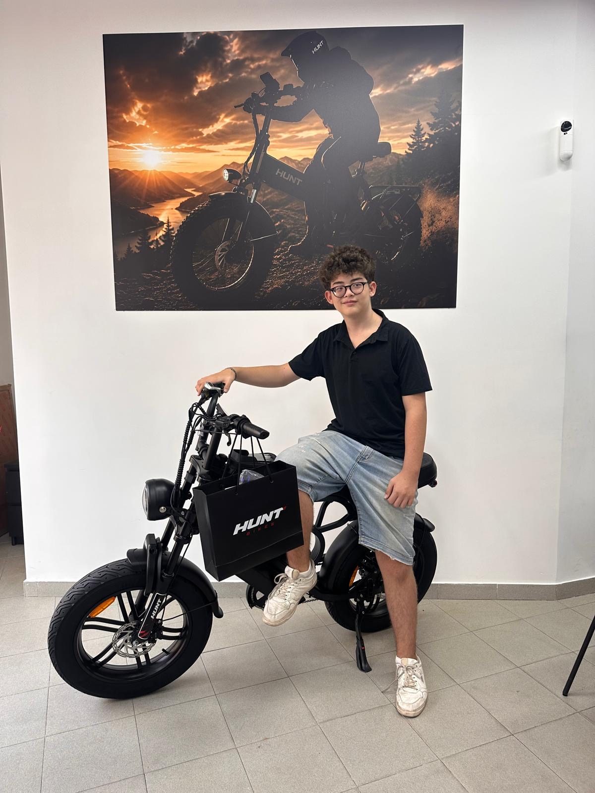 Cliente Hunt Bikes con la sua e-bike