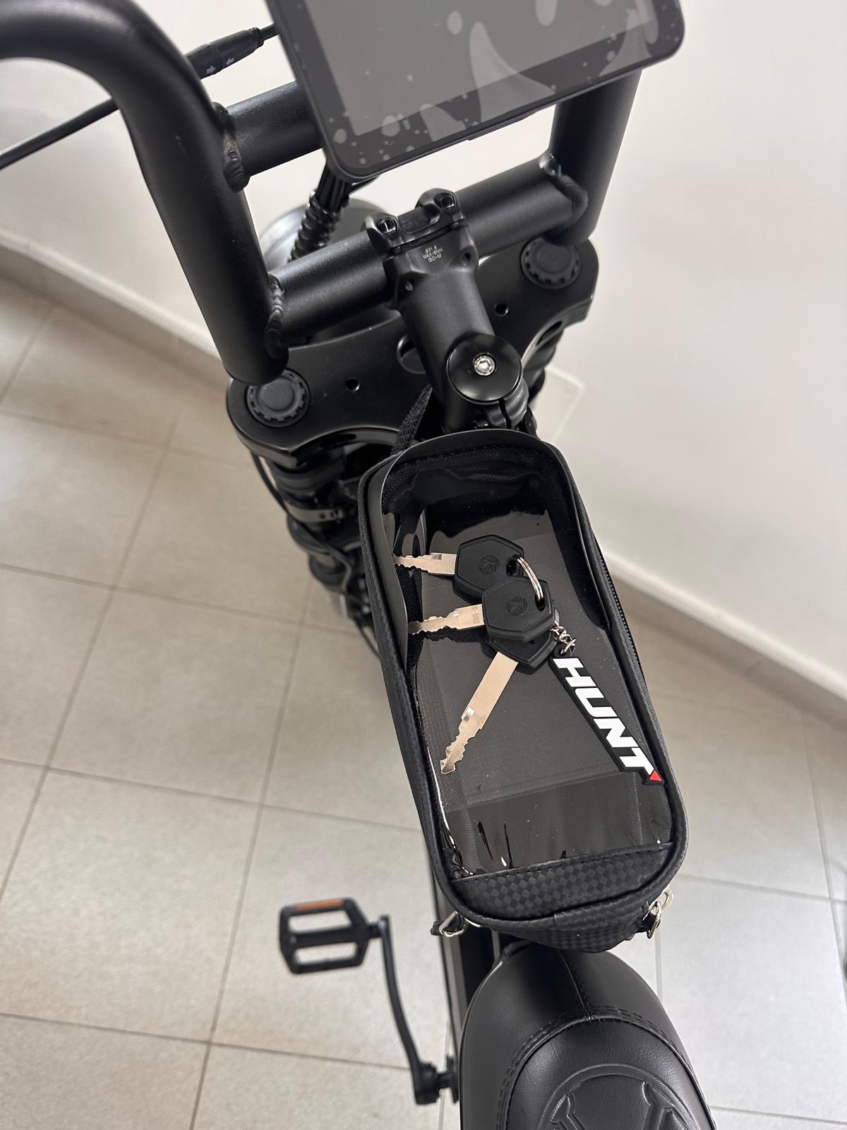 Cliente Hunt Bikes con la sua e-bike